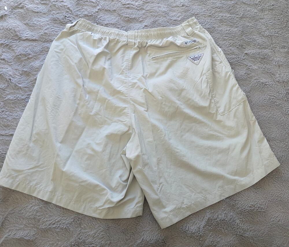 Columbia Men's Tan Shorts Swimwear Size Large
